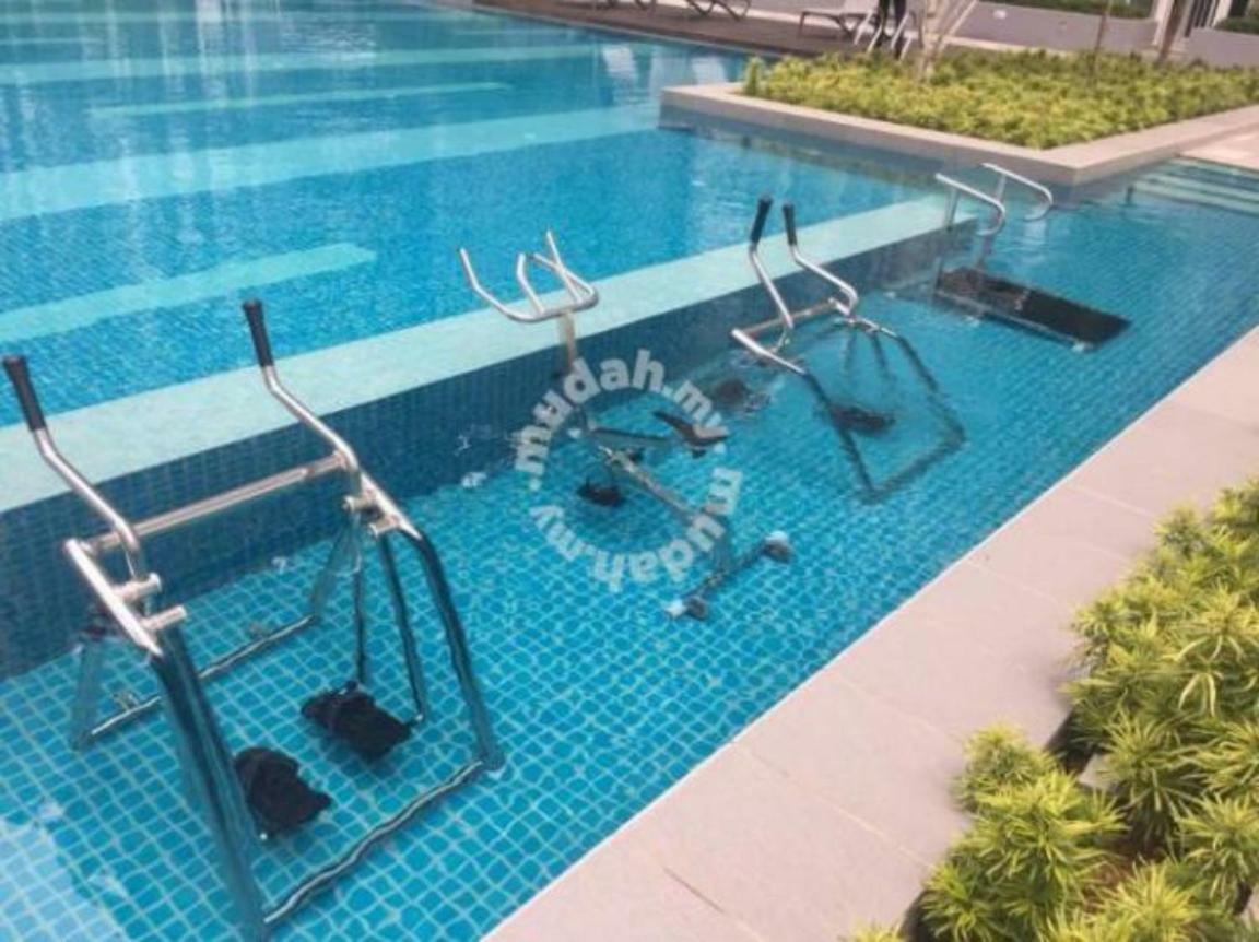 Az Homestay @ Southville City Bangi Exterior photo
