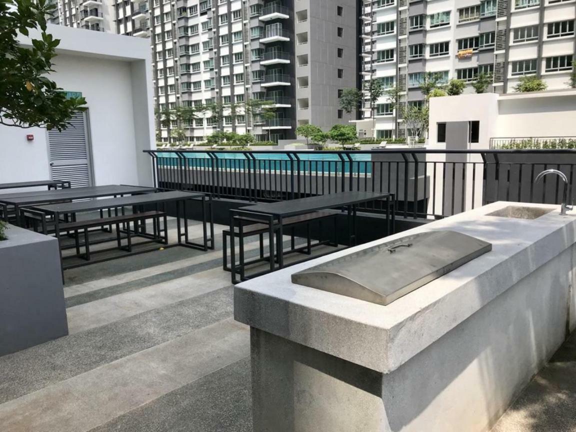 Az Homestay @ Southville City Bangi Exterior photo